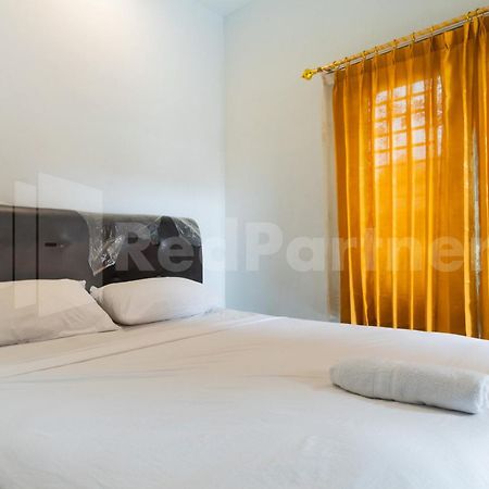 Teratai Guesthouse At Rs Adam Malik Medan Mitra Reddoorz Εξωτερικό φωτογραφία