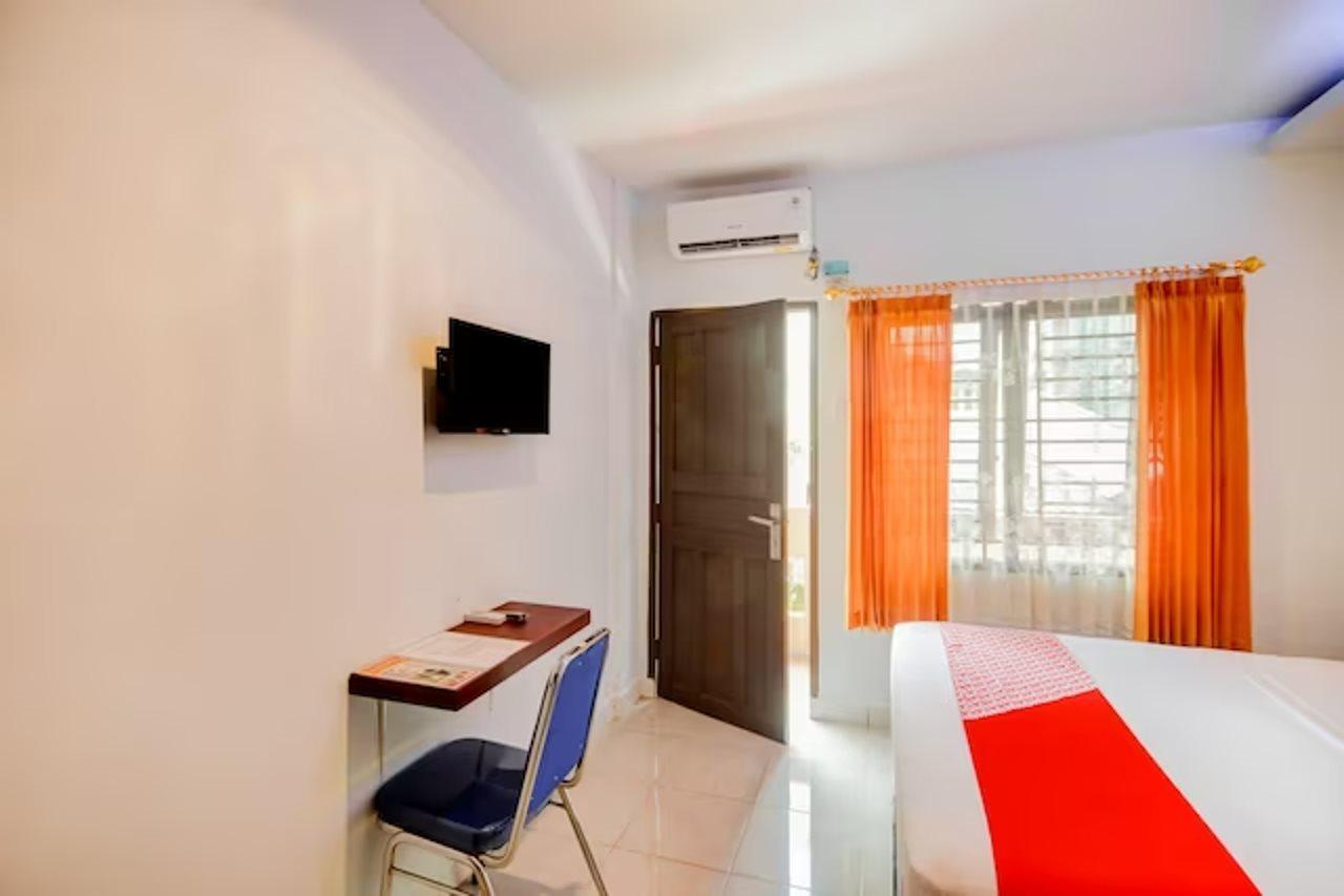 Teratai Guesthouse At Rs Adam Malik Medan Mitra Reddoorz Εξωτερικό φωτογραφία